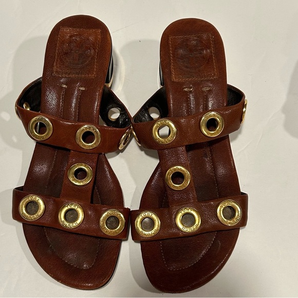 Tory Burch Women's Leather Kathryn Leather Gold Grommet Sandals, Size 5, Brown - Picture 1 of 8